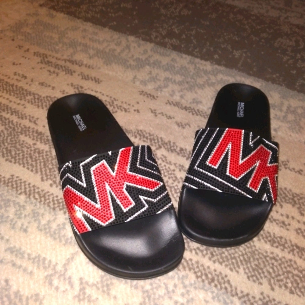 Michael Kors Gilmore slides sz 8